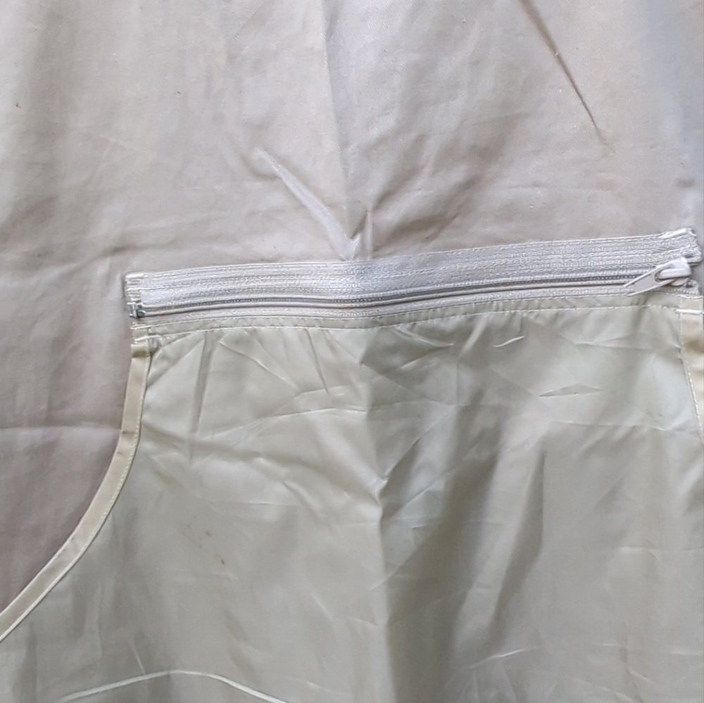 Men’s Hunting Vest Ozark Trail Size Large Lightweight Khaki Zip Up. New - Picture 10 of 13